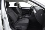 Valkoinen Farmari, Volkswagen Passat – KNS-102, kuva 11
