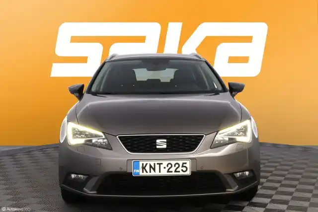 Harmaa Farmari, Seat Leon ST – KNT-225