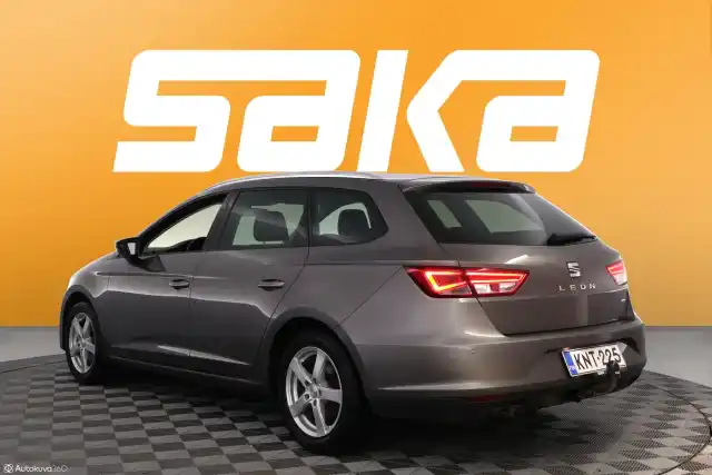 Harmaa Farmari, Seat Leon ST – KNT-225