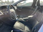Valkoinen Viistoperä, Volvo V40 – KNT-996, kuva 5