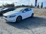 Valkoinen Viistoperä, Volvo V40 – KNT-996, kuva 1