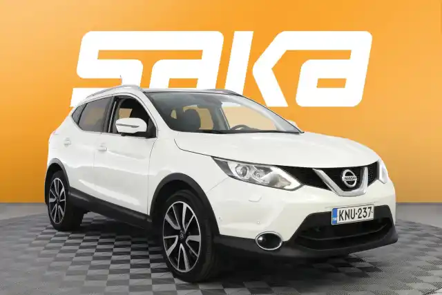 Valkoinen Maastoauto, Nissan Qashqai – KNU-237