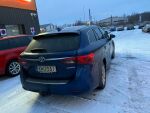 Sininen Farmari, Toyota Avensis – KNU-351, kuva 3