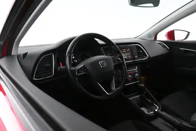 Punainen Farmari, Seat Leon ST – KNV-892