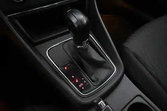 Punainen Farmari, Seat Leon ST – KNV-892