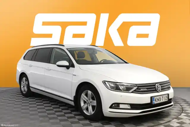 Valkoinen Farmari, Volkswagen Passat – KNX-712