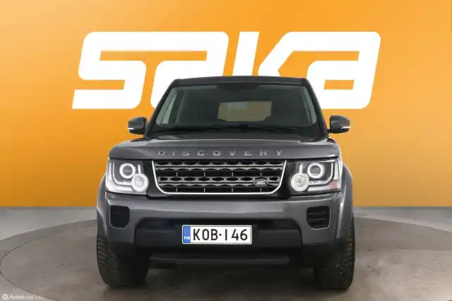 Harmaa Maastoauto, Land Rover Discovery – KOB-146