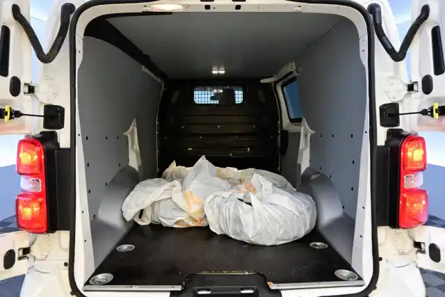 Valkoinen Pakettiauto, Toyota Proace – KOE-183