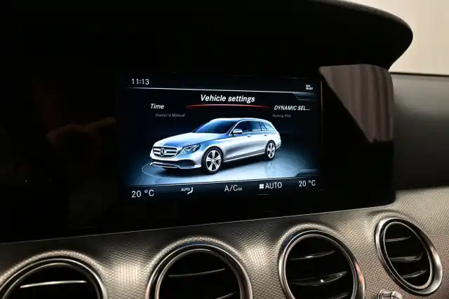 Musta Farmari, Mercedes-Benz E – KOE-315