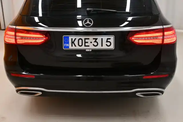 Musta Farmari, Mercedes-Benz E – KOE-315