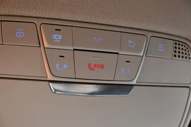 Musta Farmari, Mercedes-Benz E – KOE-315