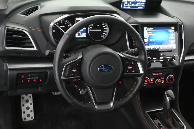 Valkoinen Farmari, Subaru XV – KOE-848