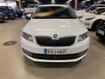 Valkoinen Viistoperä, Skoda Octavia – KOJ-462, kuva 2