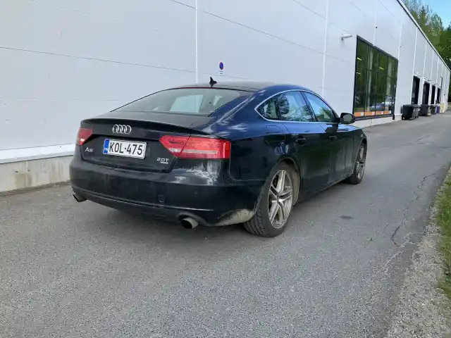 Musta Henkilöauto, Audi A5 – KOL-475