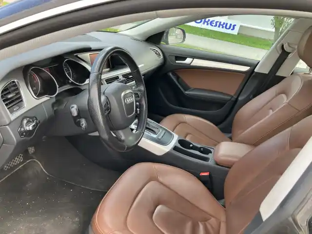 Musta Henkilöauto, Audi A5 – KOL-475