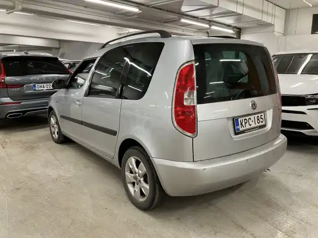 Harmaa Tila-auto, Skoda Roomster – KPC-185