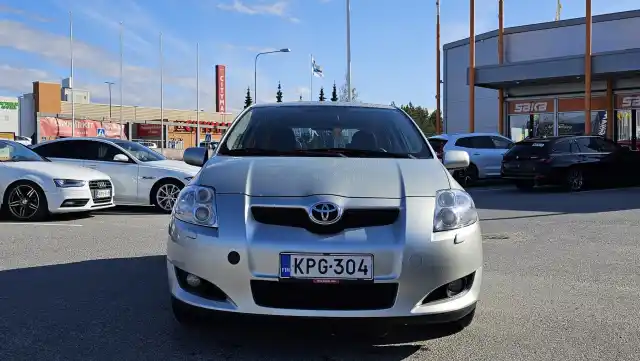 Hopea Viistoperä, Toyota Auris – KPG-304