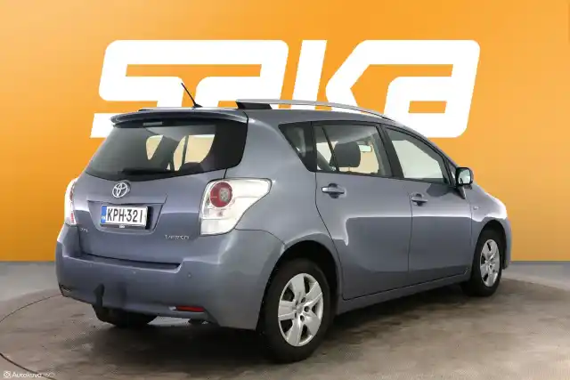 Sininen Tila-auto, Toyota VERSO – KPH-321