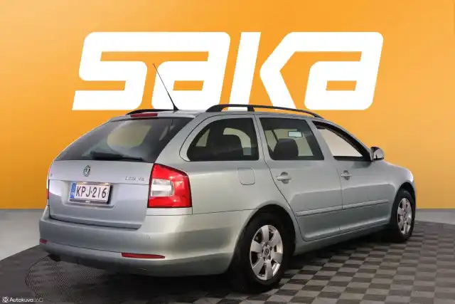 Vihreä Farmari, Skoda Octavia – KPJ-216