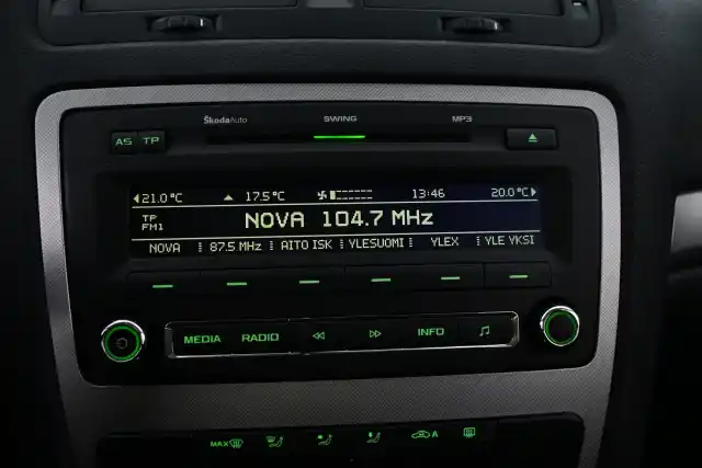 Vihreä Farmari, Skoda Octavia – KPJ-216