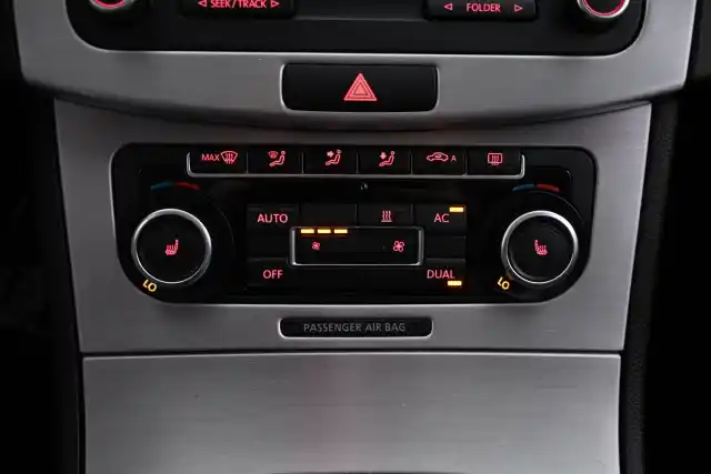 Sininen Sedan, Volkswagen Passat – KPN-231