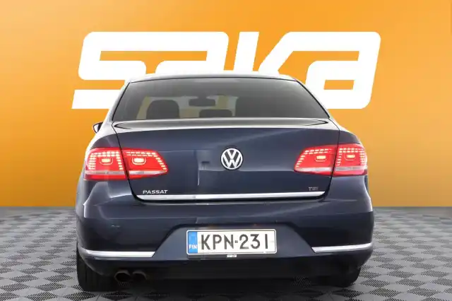 Sininen Sedan, Volkswagen Passat – KPN-231