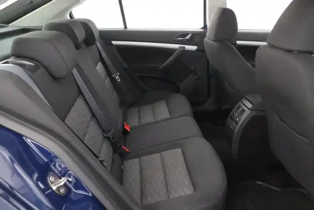 Sininen Viistoperä, Skoda Octavia – KPN-624