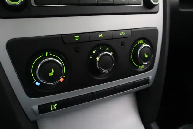 Sininen Viistoperä, Skoda Octavia – KPN-624