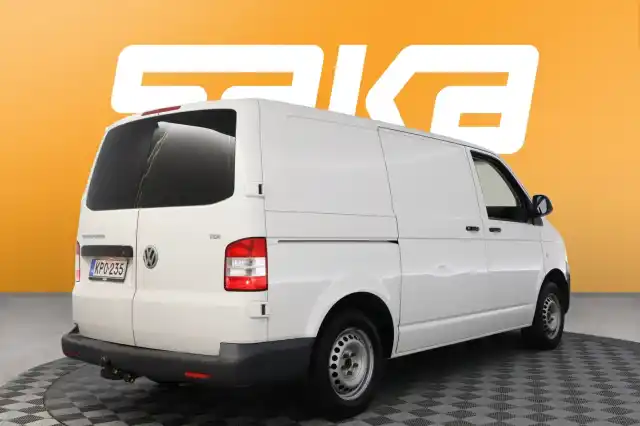 Valkoinen Pakettiauto, Volkswagen Transporter – KPO-235