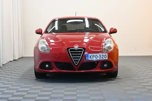 Punainen Viistoperä, Alfa Romeo Giulietta – KPO-320