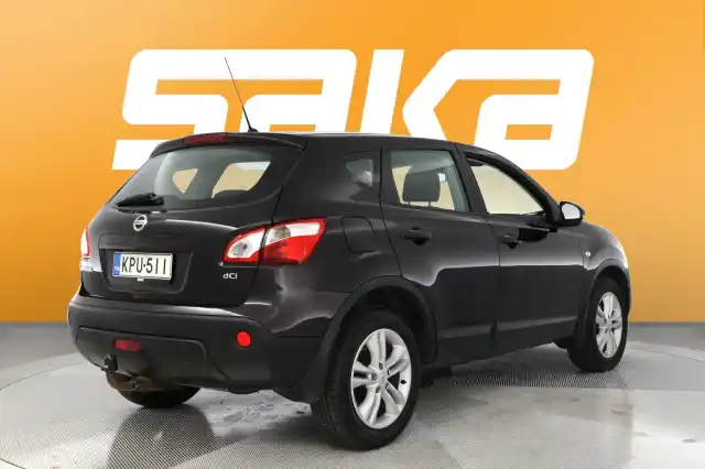 Violetti Maastoauto, Nissan Qashqai – KPU-511