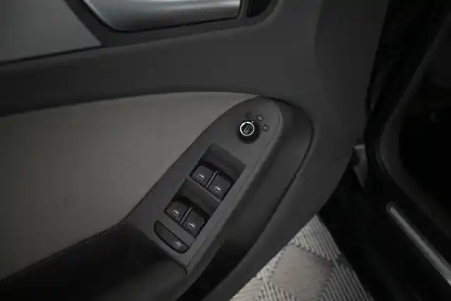 Musta Farmari, Audi A4 – KPV-249