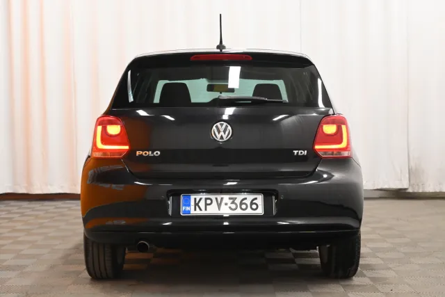 Musta Viistoperä, Volkswagen Polo – KPV-366