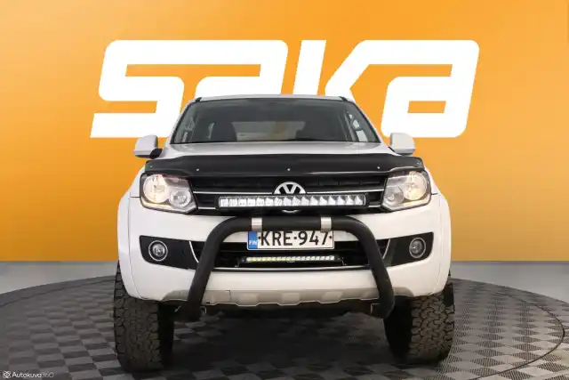 Valkoinen Avolava, Volkswagen Amarok – KRE-947