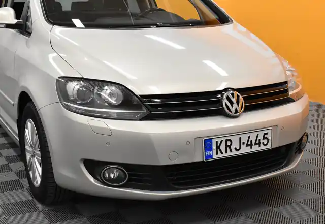 Hopea Tila-auto, Volkswagen Golf Plus – KRJ-445