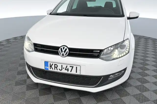 Valkoinen Viistoperä, Volkswagen Polo – KRJ-471