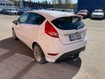 Valkoinen Viistoperä, Ford Fiesta – KRJ-886, kuva 3