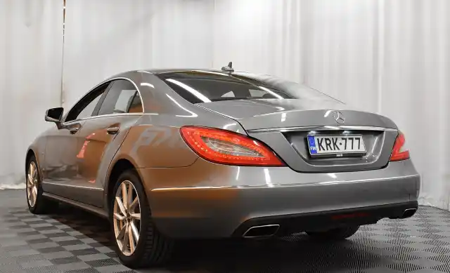 Harmaa Coupe, Mercedes-Benz CLS – KRK-777