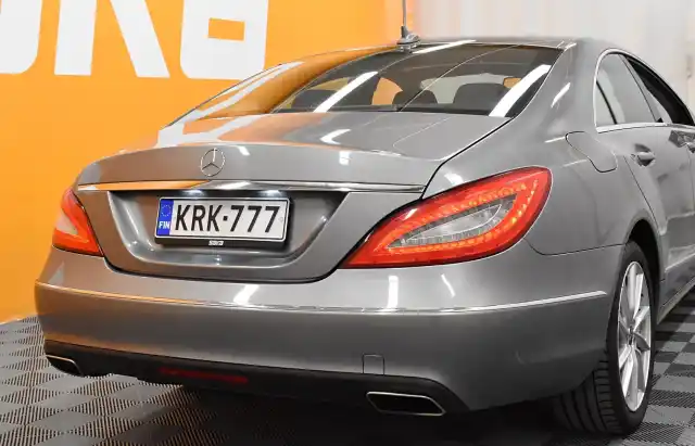 Harmaa Coupe, Mercedes-Benz CLS – KRK-777