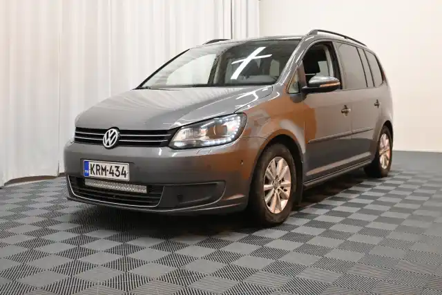 Harmaa Tila-auto, Volkswagen Touran – KRM-434