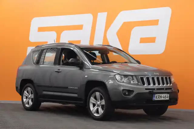 Harmaa Maastoauto, Jeep Compass – KRN-464