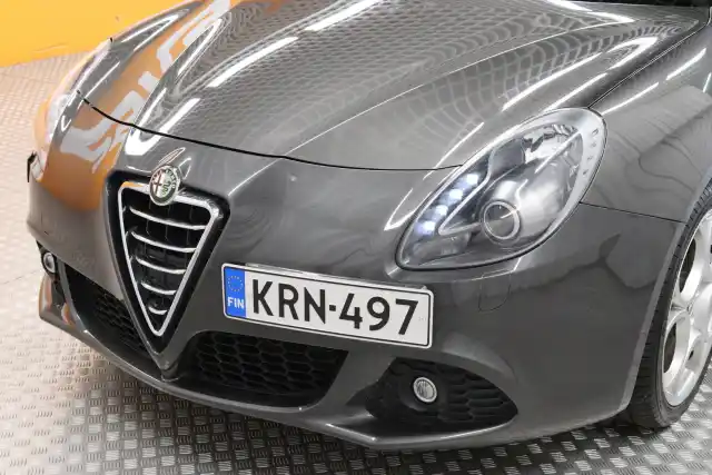 Harmaa Viistoperä, Alfa Romeo Giulietta – KRN-497