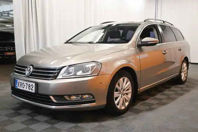 Ruskea Farmari, Volkswagen Passat – KRO-782