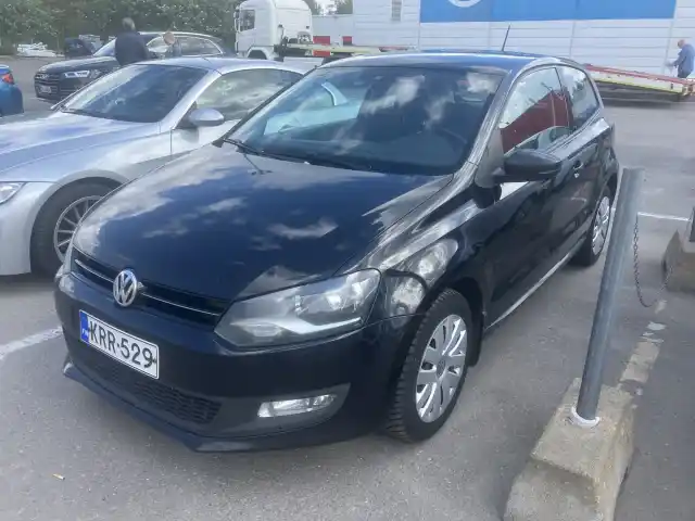 Musta Viistoperä, Volkswagen Polo – KRR-529