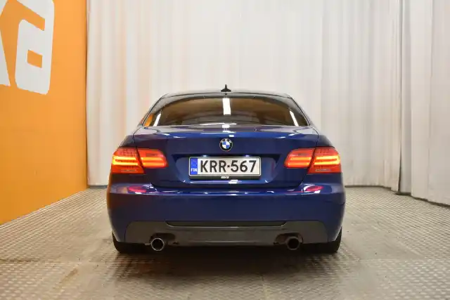 Sininen Coupe, BMW 335 – KRR-567