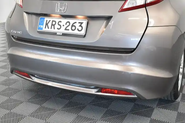 Ruskea Viistoperä, Honda Civic – KRS-263