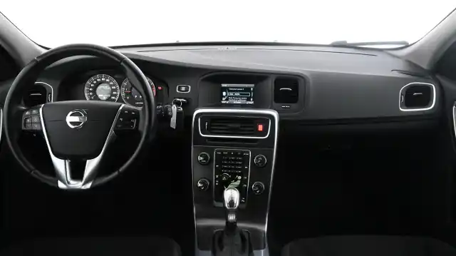 Harmaa Farmari, Volvo V60 – KRX-368
