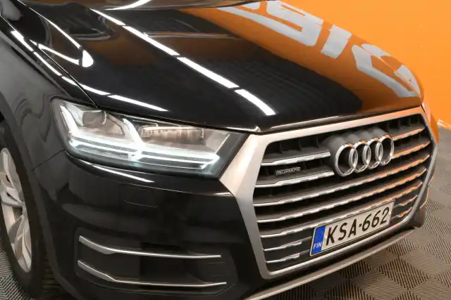 Musta Maastoauto, Audi Q7 – KSA-662