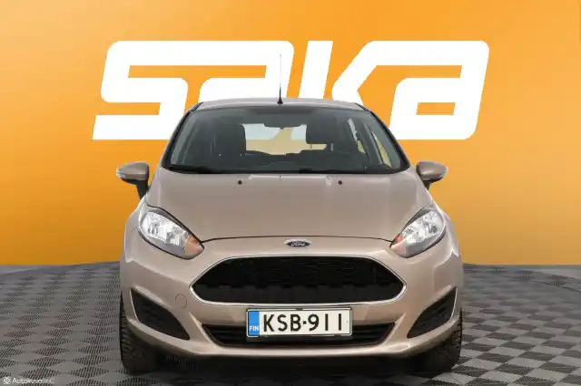 Ruskea Viistoperä, Ford Fiesta – KSB-911