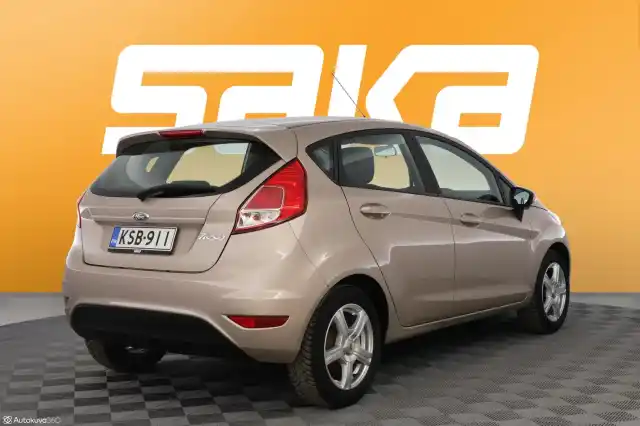 Ruskea Viistoperä, Ford Fiesta – KSB-911